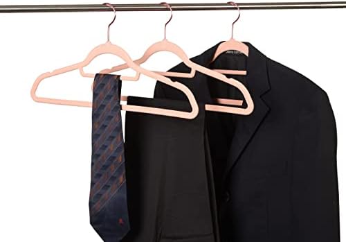 Synhozz Premium Blush Pink Velvet Hangers со вратоврска лента од роза златна кука, закачалки за облека што не се лизгаат, закачалки за костуми за палто, почувствувани закачалки, орган?