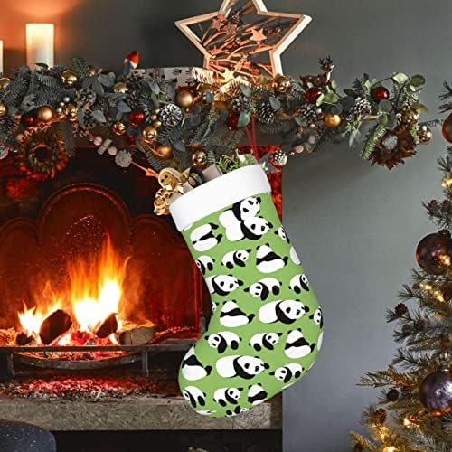 Зелена позадина Пандаперсонализирани Божиќни чорапи за украси за Божиќни забави за домашен одмор